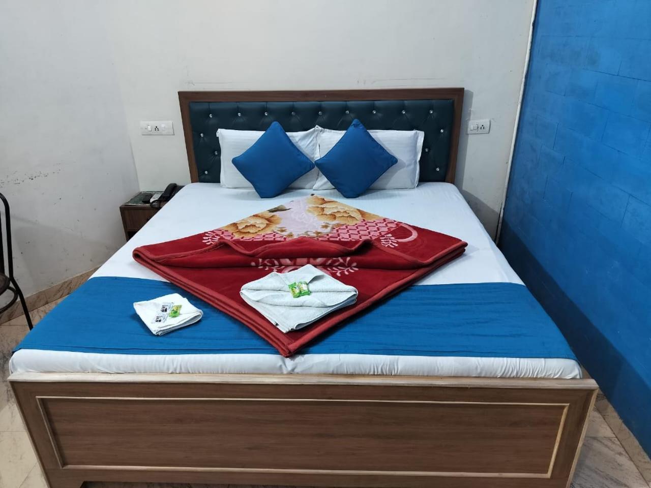 Hotel Holiday Inn Paradise Chandīgarh 외부 사진