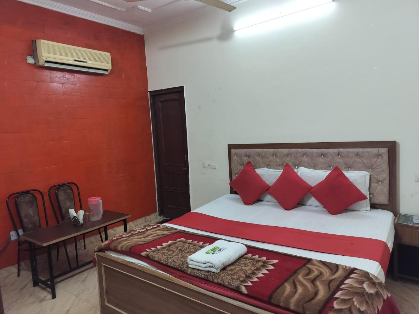 Hotel Holiday Inn Paradise Chandīgarh 외부 사진
