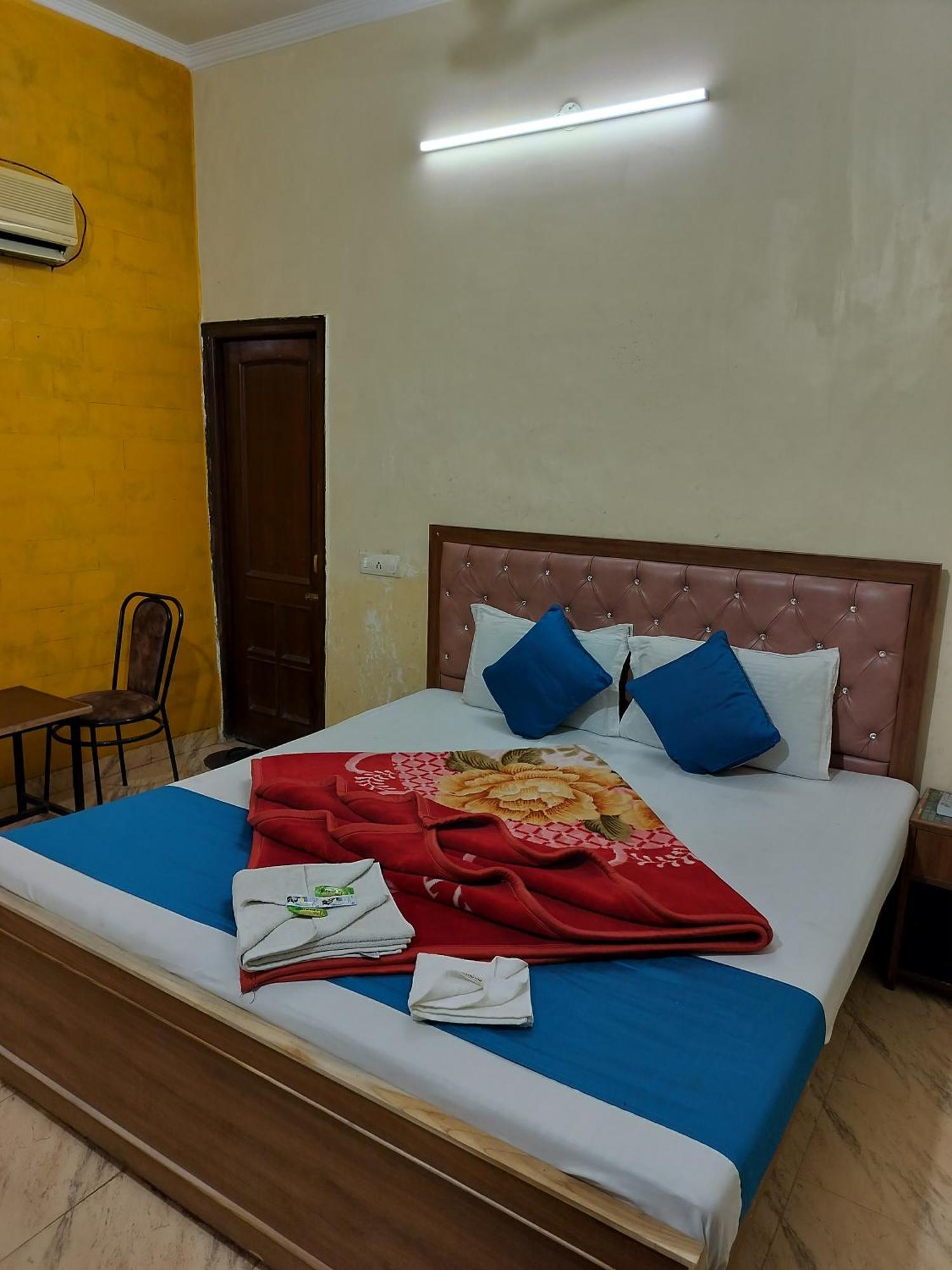 Hotel Holiday Inn Paradise Chandīgarh 외부 사진
