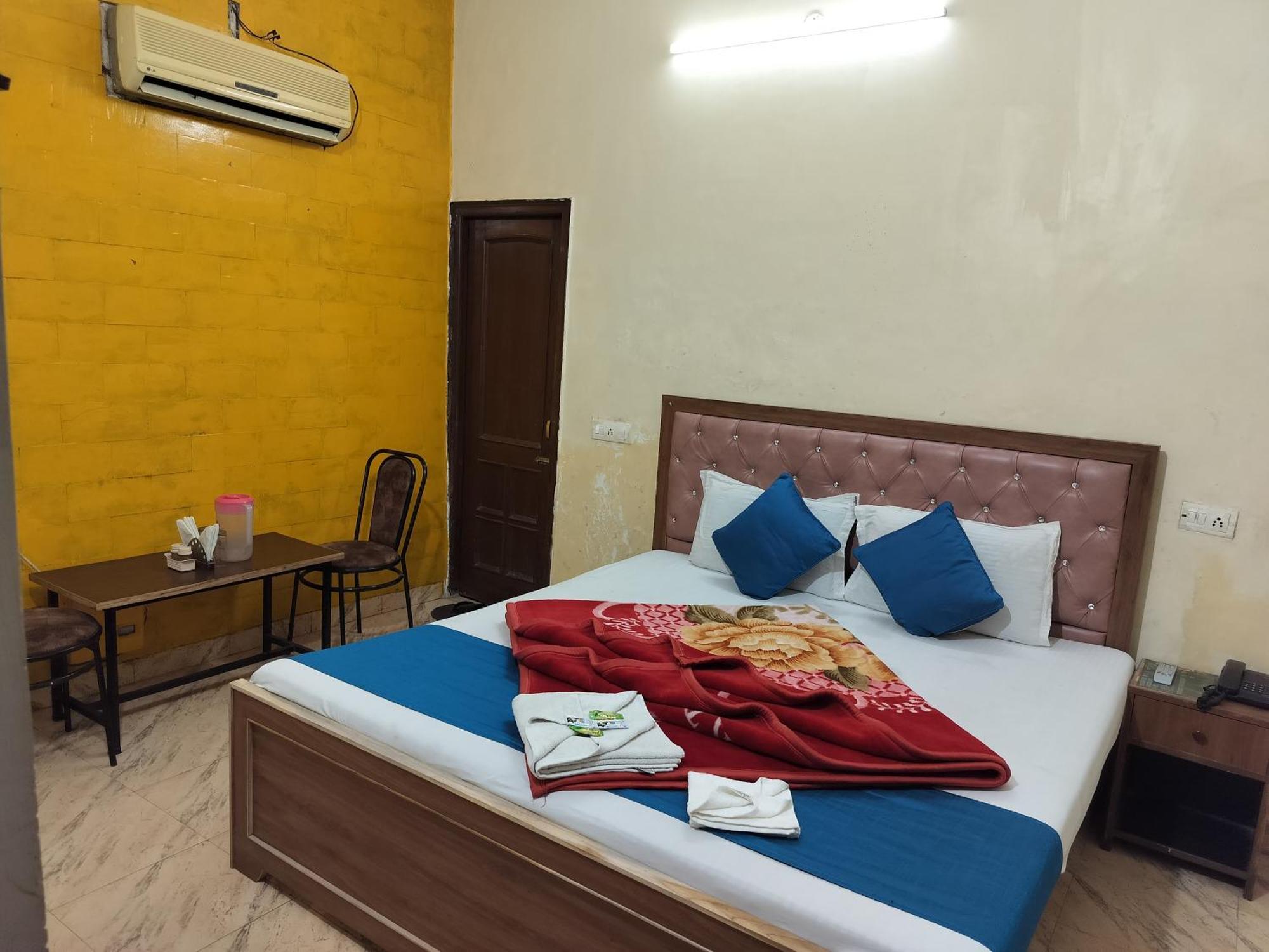Hotel Holiday Inn Paradise Chandīgarh 외부 사진