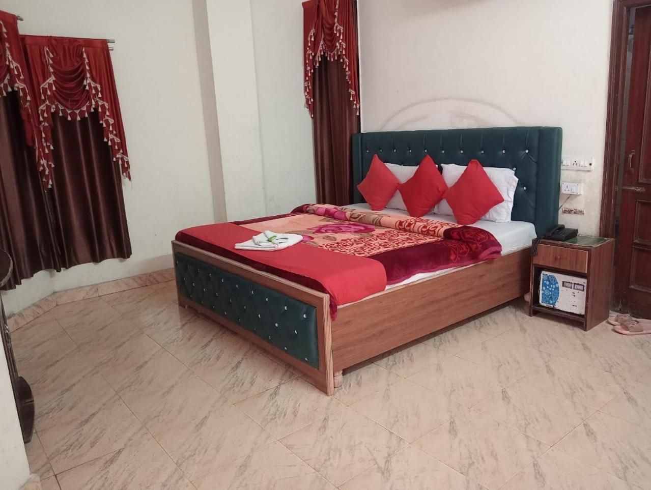 Hotel Holiday Inn Paradise Chandīgarh 외부 사진